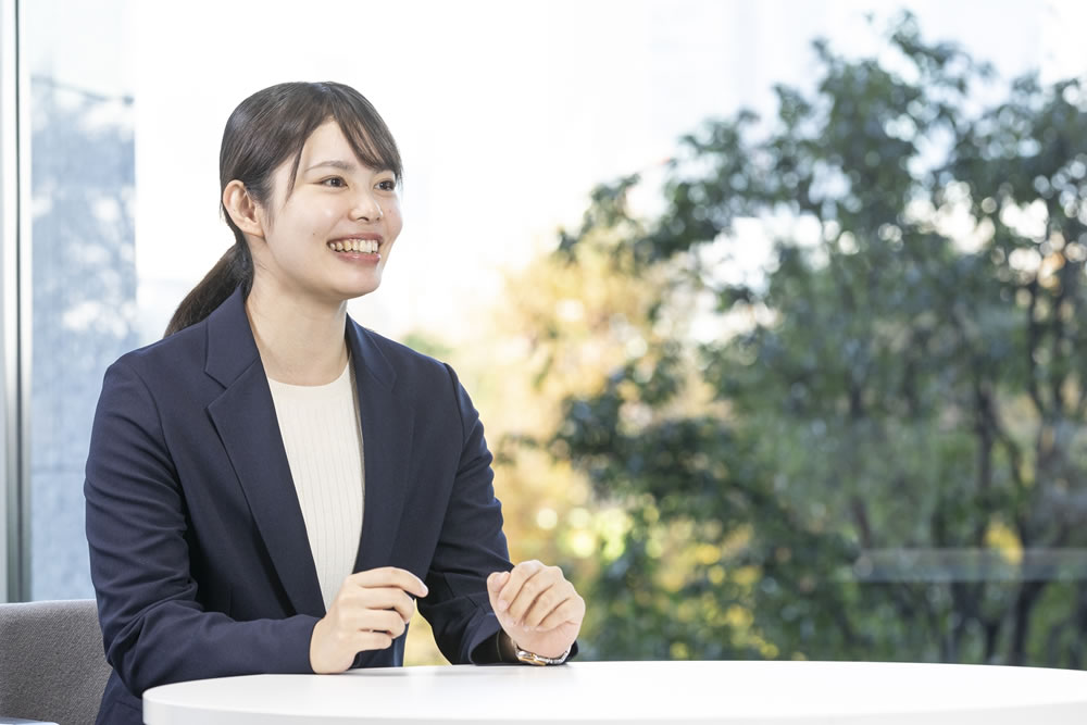 代々木個別指導学院の女性の総合学習アドバイザー