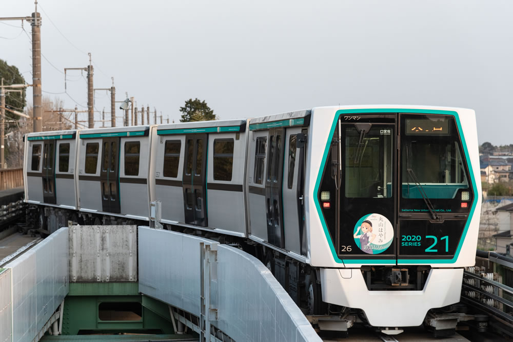 ニューシャトルの列車写真